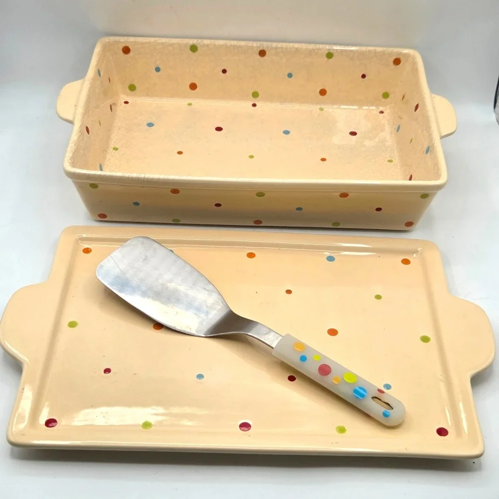 Temptations by Tara Polka Dot Cream (4 QT) Rectangle Casserole w/Lid & Spatula